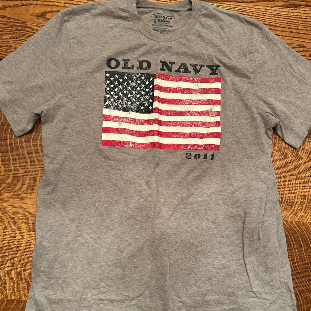 Old Navy Gray American Flag Tee
